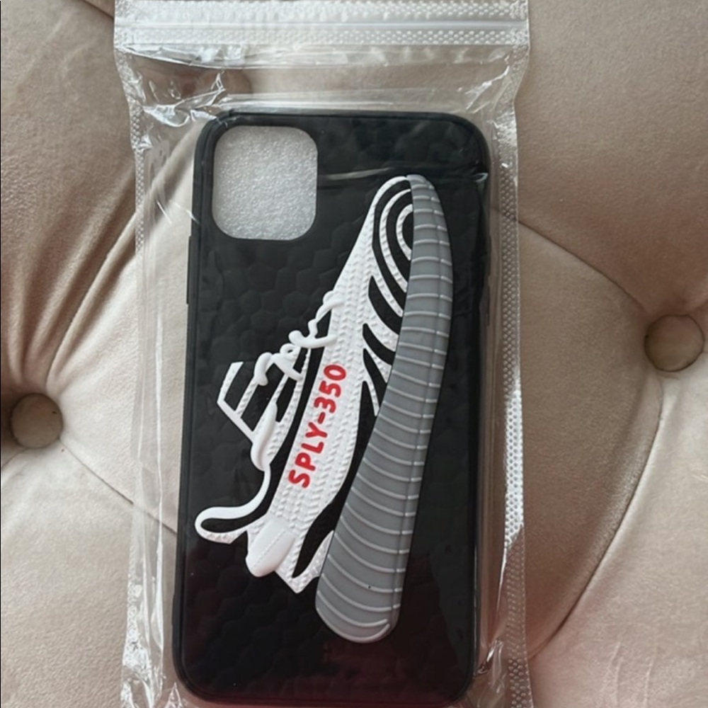 iphone 11 Addidas Yeezy zebra v2 design phone case